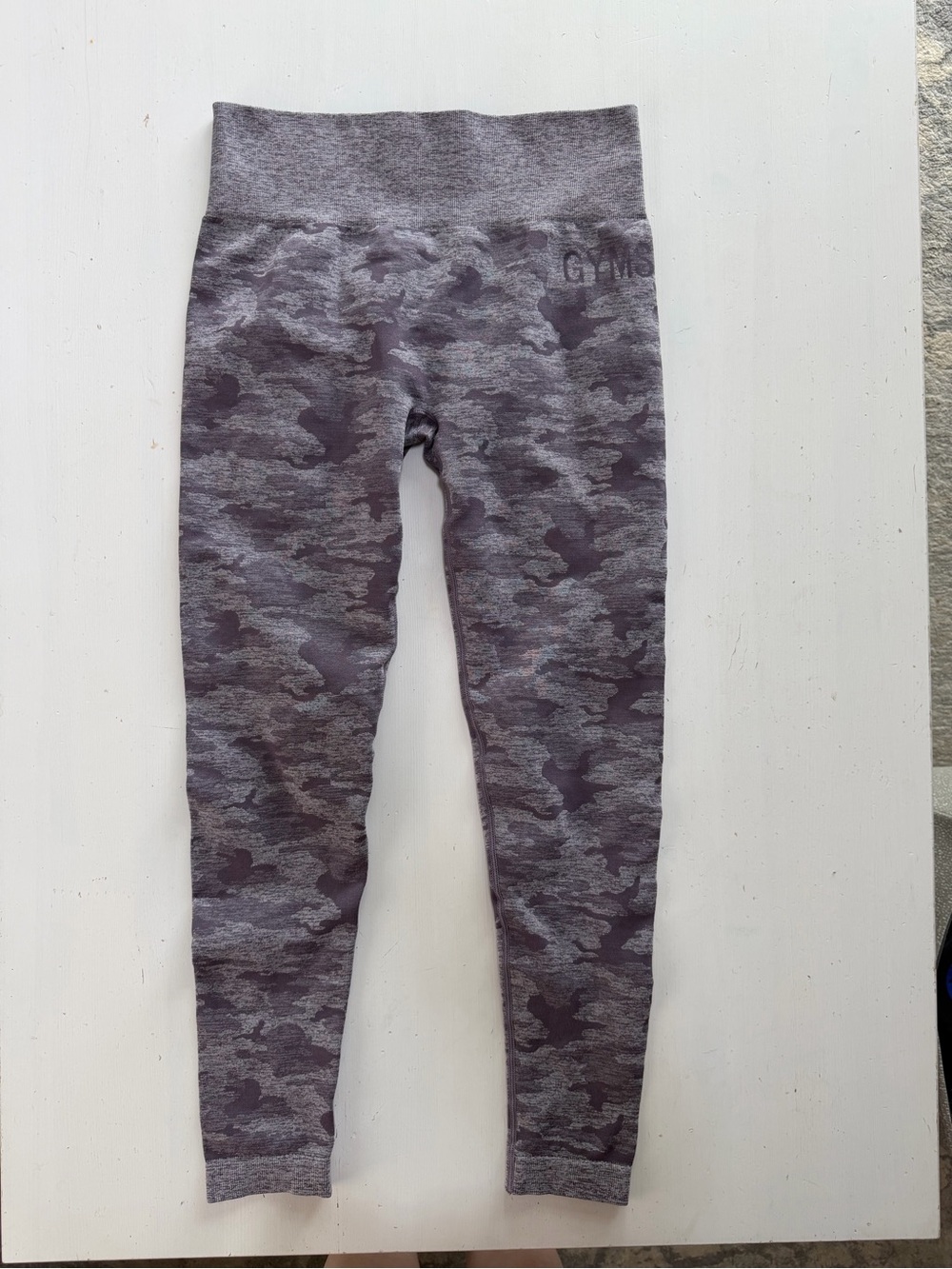 Gymshark Purple Camo Scrunch Leggings 26” Waist Stretch Fit